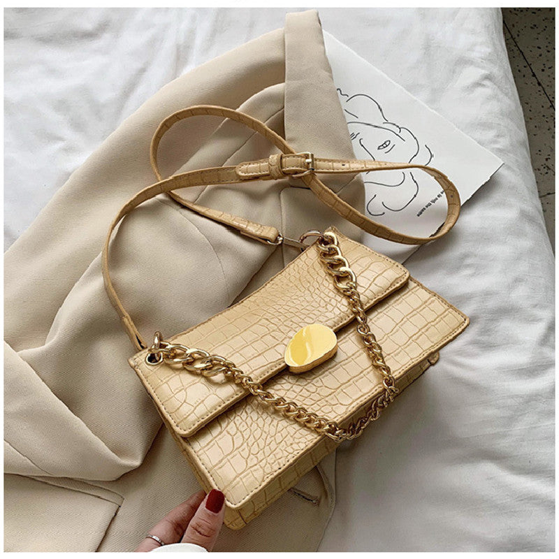 The Freda Chain Shoulder Bag