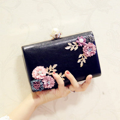 The Elara Evening Clutch