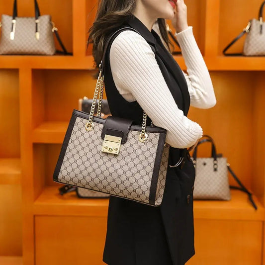 Women's leather shoulder bag — Vessa Bags
