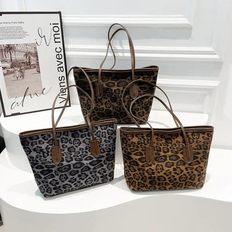 The Zola Leopard Shopper
