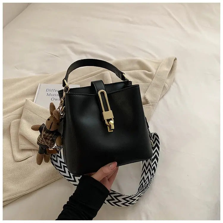 Fashionable Texture Hand - held Bucket Crossbody Bag - Trends Zone
