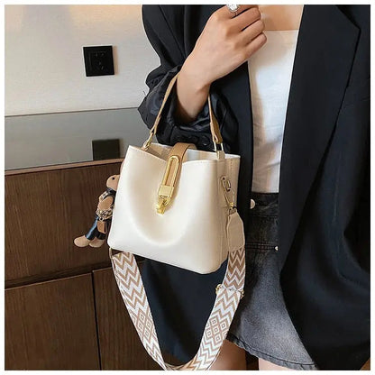 Fashionable Texture Hand - held Bucket Crossbody Bag - Trends Zone